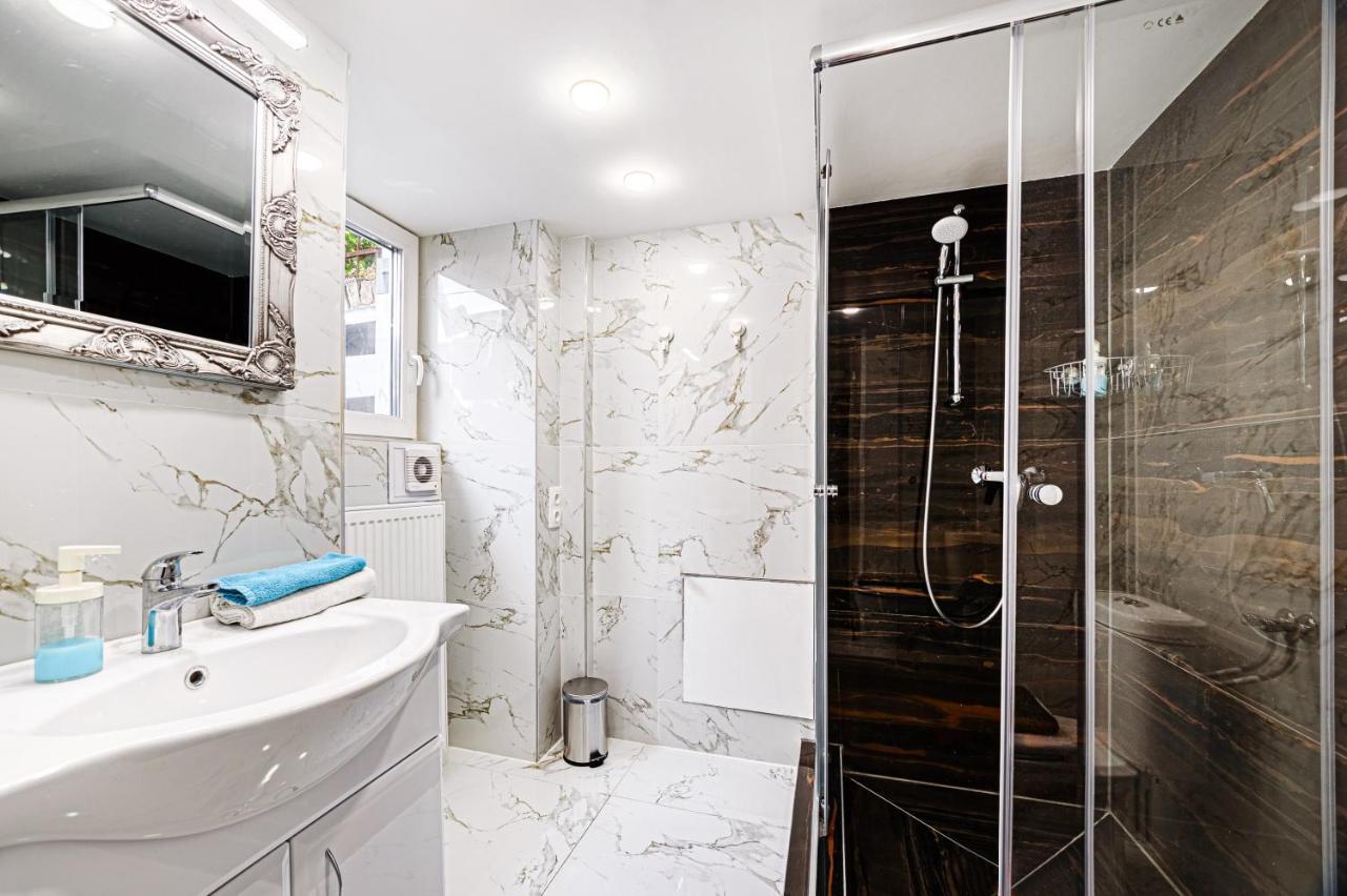 Gloria Downtown Apartments Budapest Luaran gambar